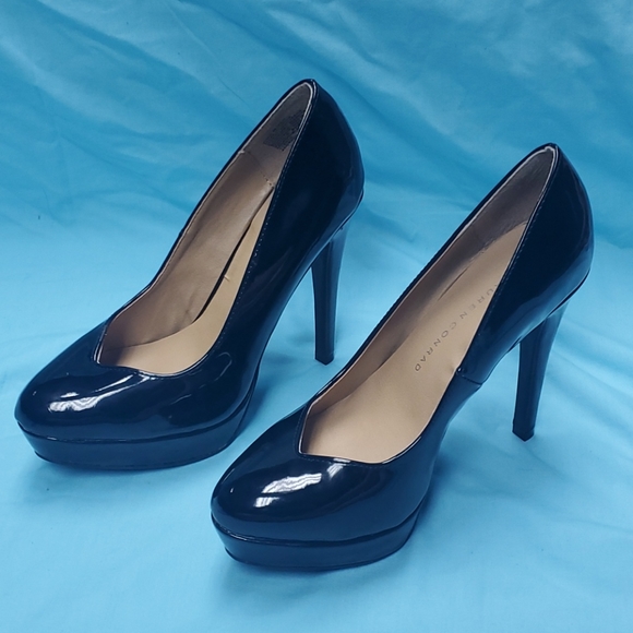 LC Lauren Conrad Shoes - BLACK PUMPS